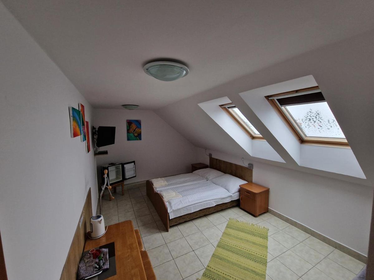 Penzion Solna Jaskyna Turčianske Teplice エクステリア 写真